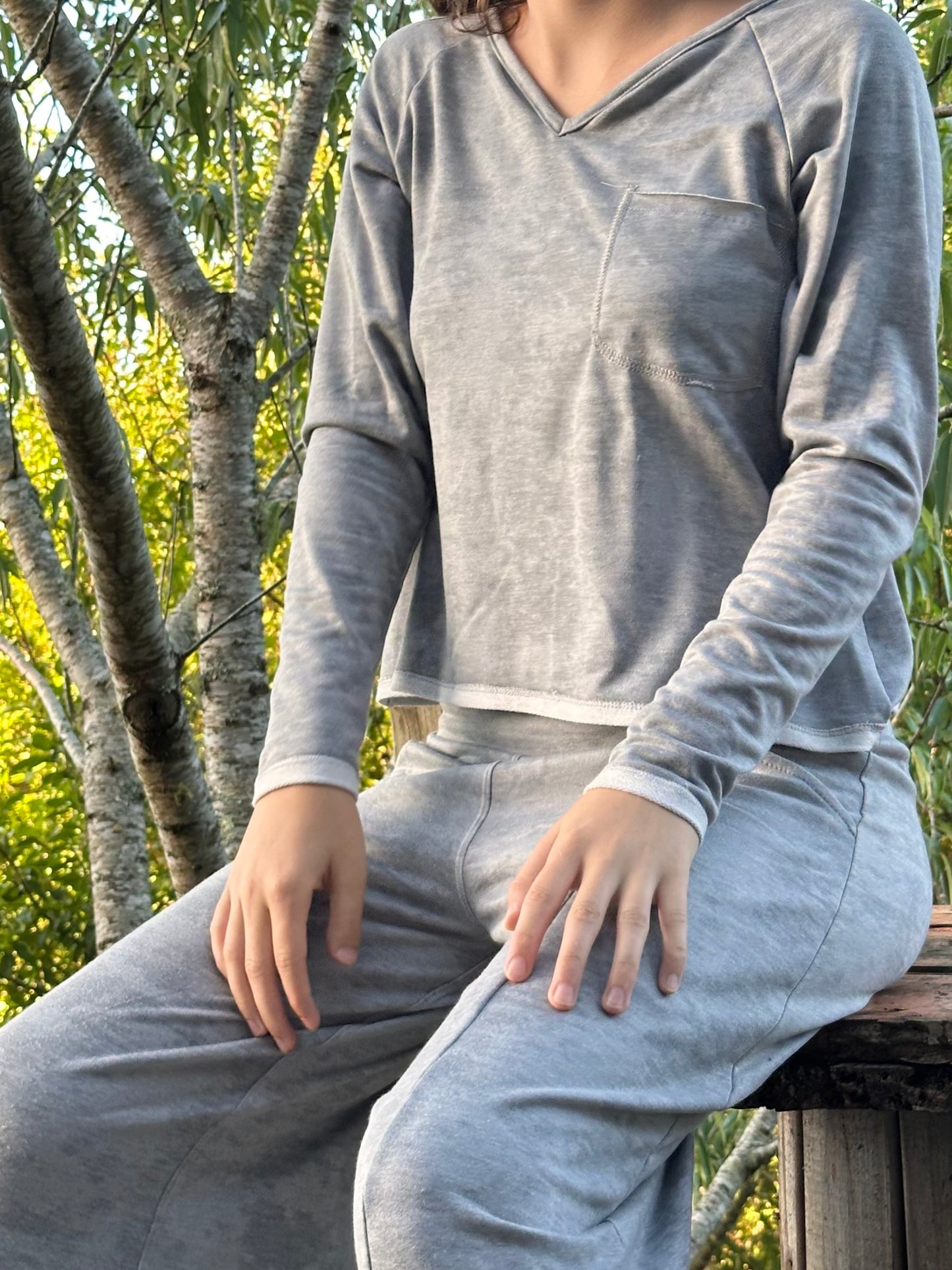 SET| Palazzo Evasé + Buzo Gris Batik