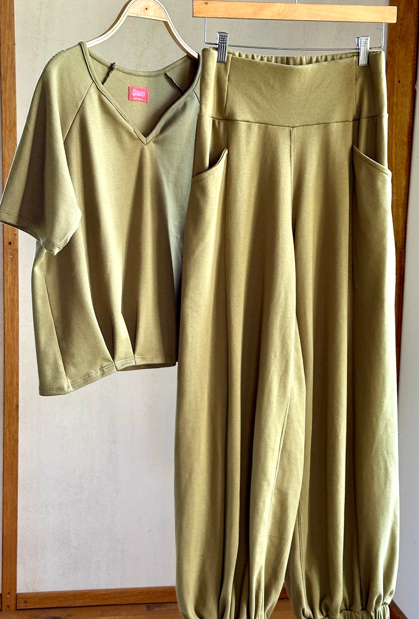 SET | Babucha + Remera