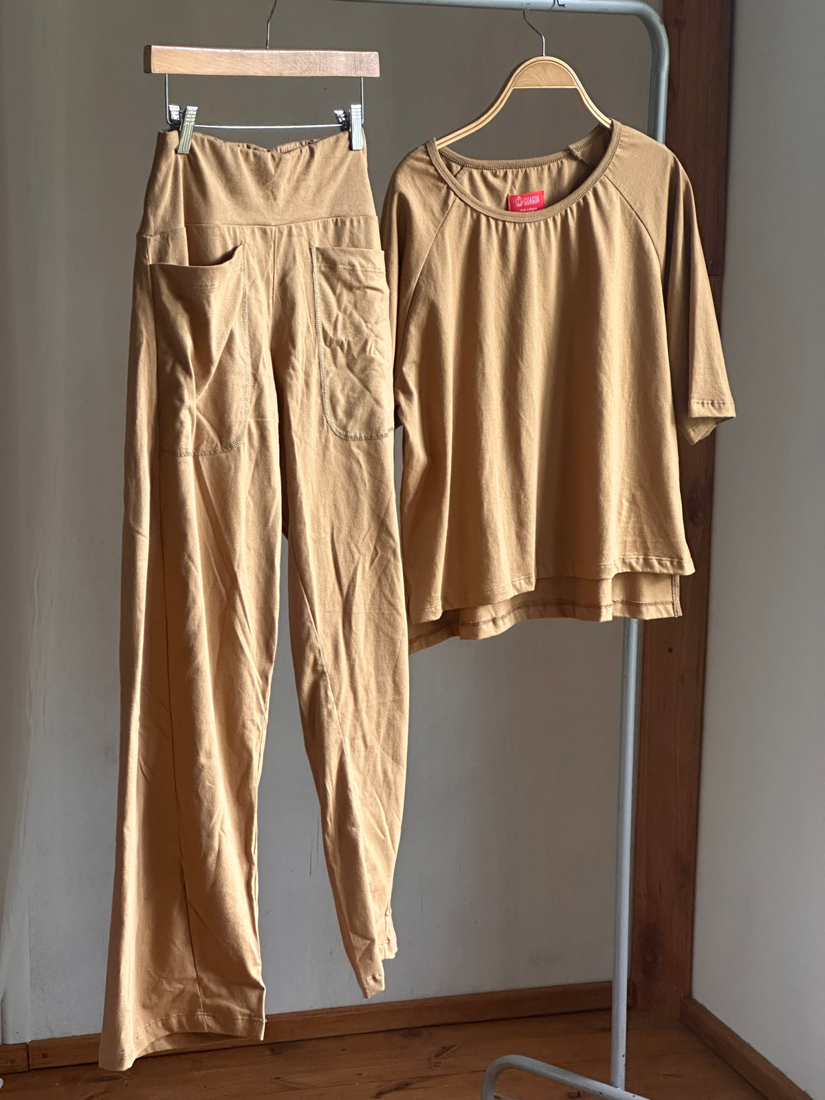 Pant BARREL | Jersey de Algodón Liviano | Camel